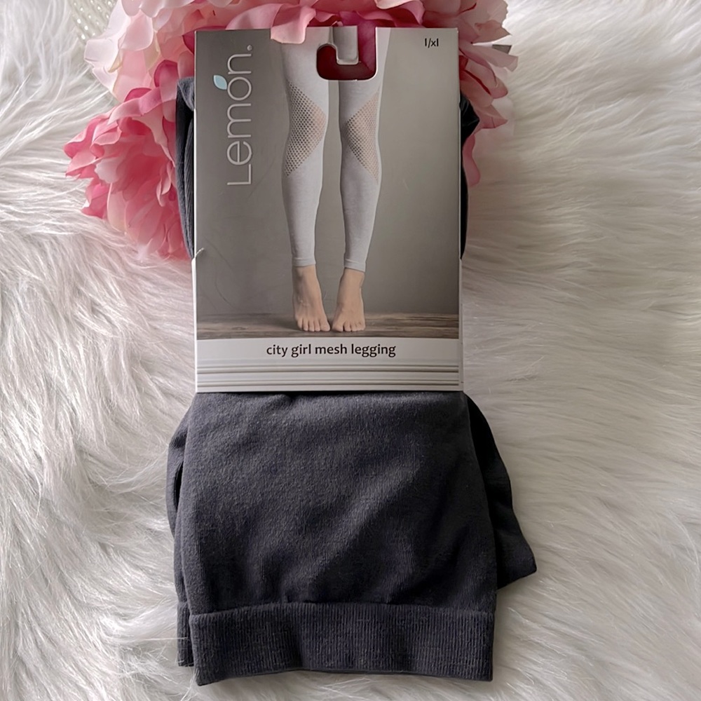 🆕LEMON CUT-OUT ACCENT CITY GIRL MESH LEGGINGS - Picture 5 of 10